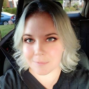 Meet your Posher, Sara lynn